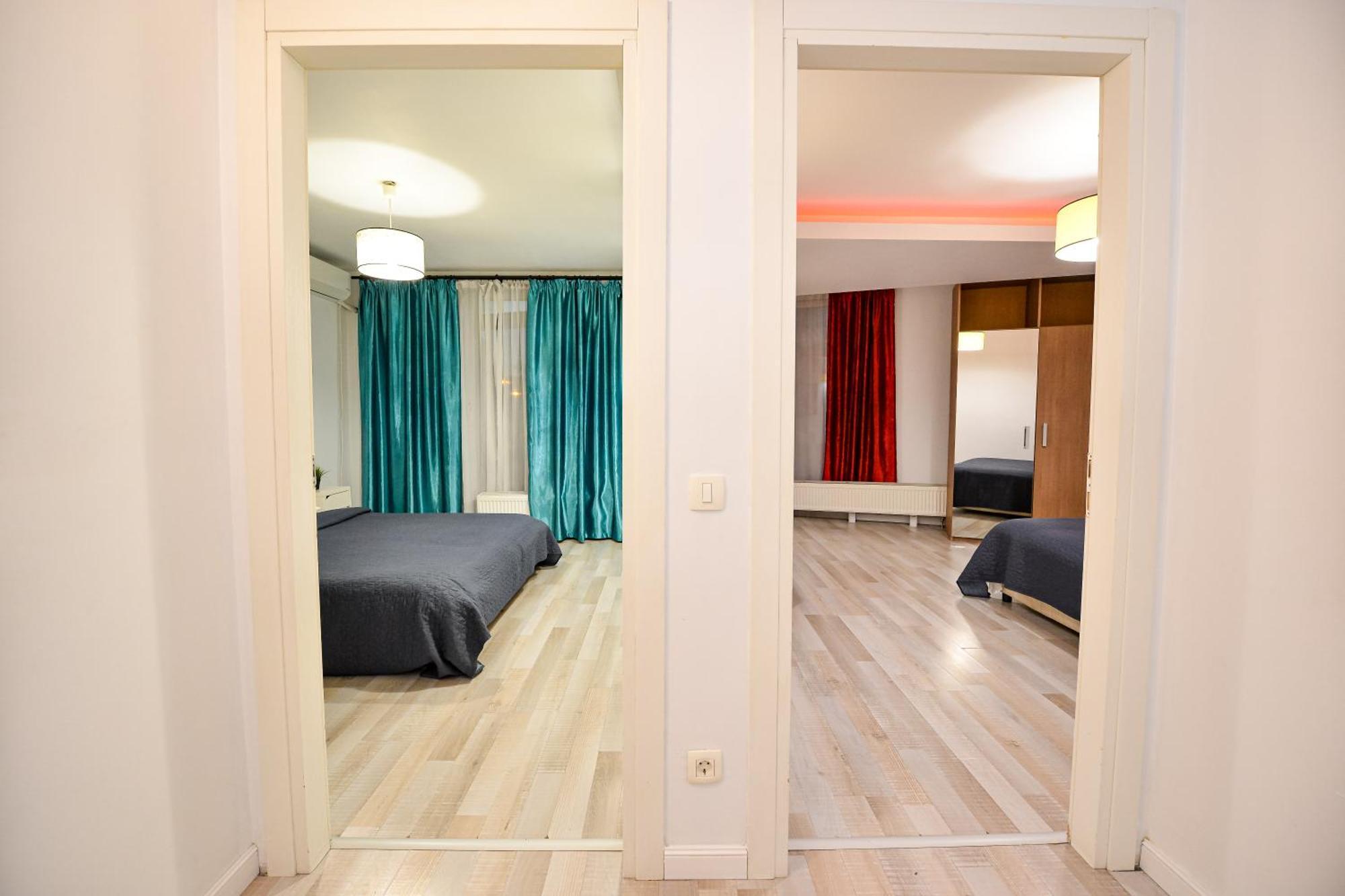 Dracula Adventure Tours Accommodation Bucarest Exterior foto