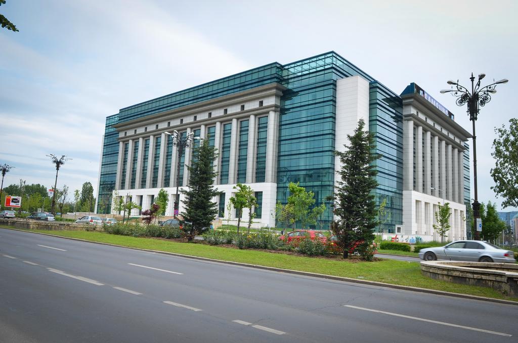 Dracula Adventure Tours Accommodation Bucarest Exterior foto